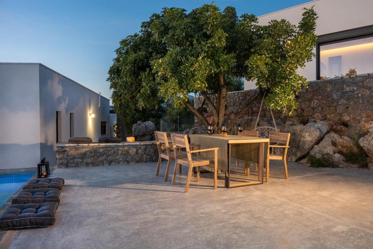Kalianeika Casatino Villas מראה חיצוני תמונה